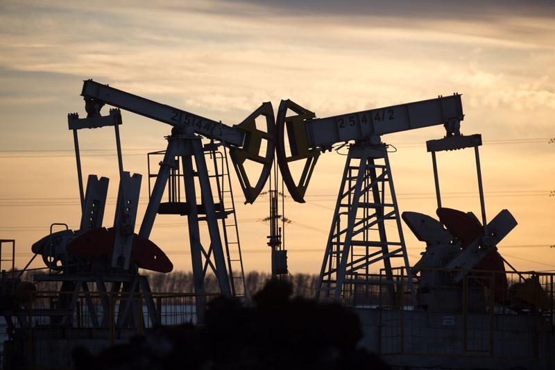 Giá xăng dầu hôm nay 3.12.2021: Dầu tăng bất chấp OPEC+ tăng sản lượng từ tháng 1.2022